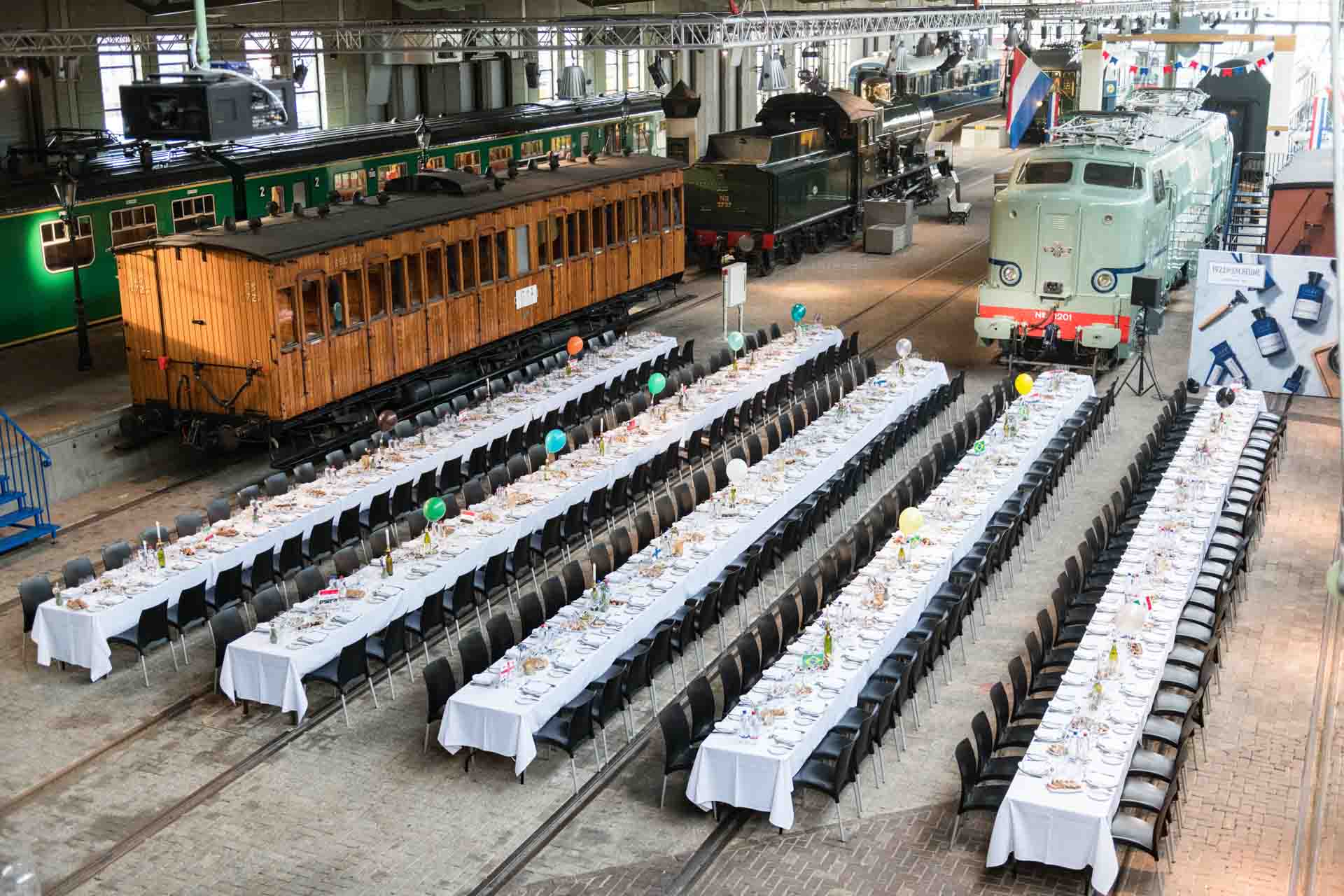 Zakelijke fotografie diner opstelling fotograferen Spoorwegmuseum Utrecht